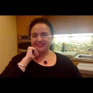 Meet your Posher, Mary esther